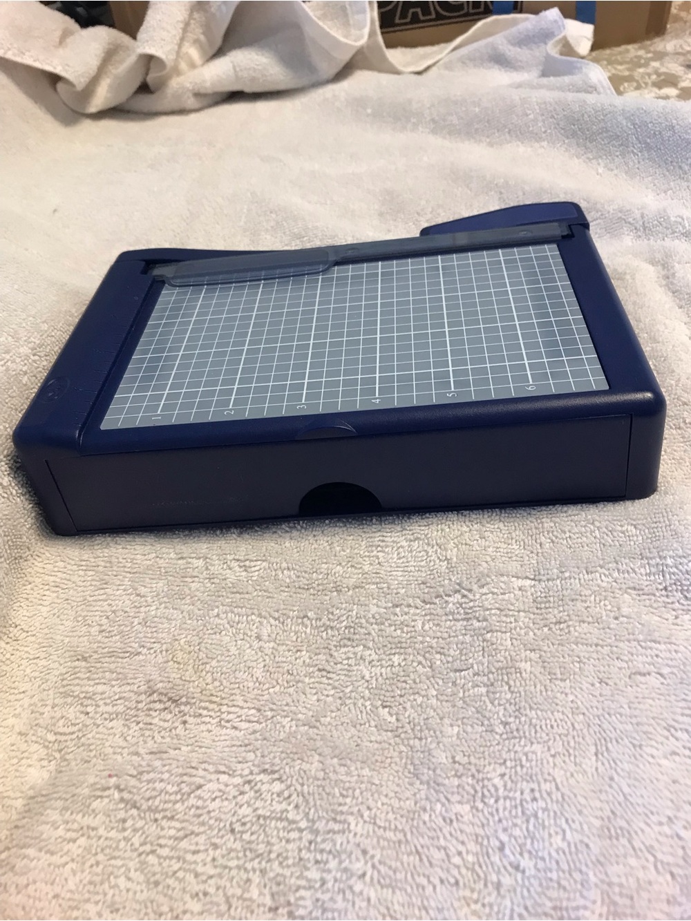 Creative Memories Navy Blue Paper Trimmer - Picture 5 of 7